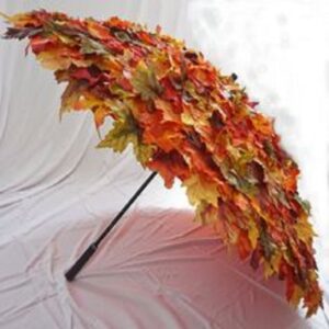 διακοσμητική ομπρέλα με φθινοπωρινά φύλλα