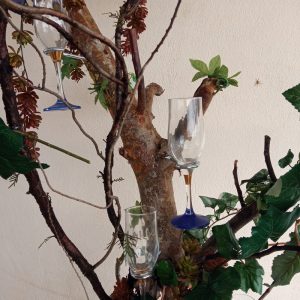 τεχνητό δέντρο με θήκες ποτηριών