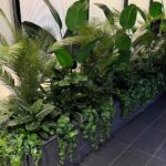 Τεχνητά φυτά τροπικά για παρτέρι σε πλαστική γλάστρα 2μ. χ 1.20μ.