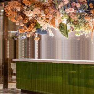 ΔΙΑΚΟΣΜΗΤΙΚΟ ΟΡΟΦΗΣ ΜΕ ΤΕΧΝΗΤΑ ΑΝΘΗ ΦΘΙΝΟΠΩΡΙΝΑ 1,50Μ.